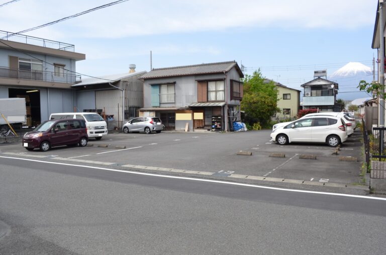 ㉛市川パーキング【16,500円の区画】