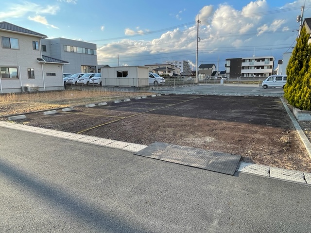 ㊼柳島月極駐車場