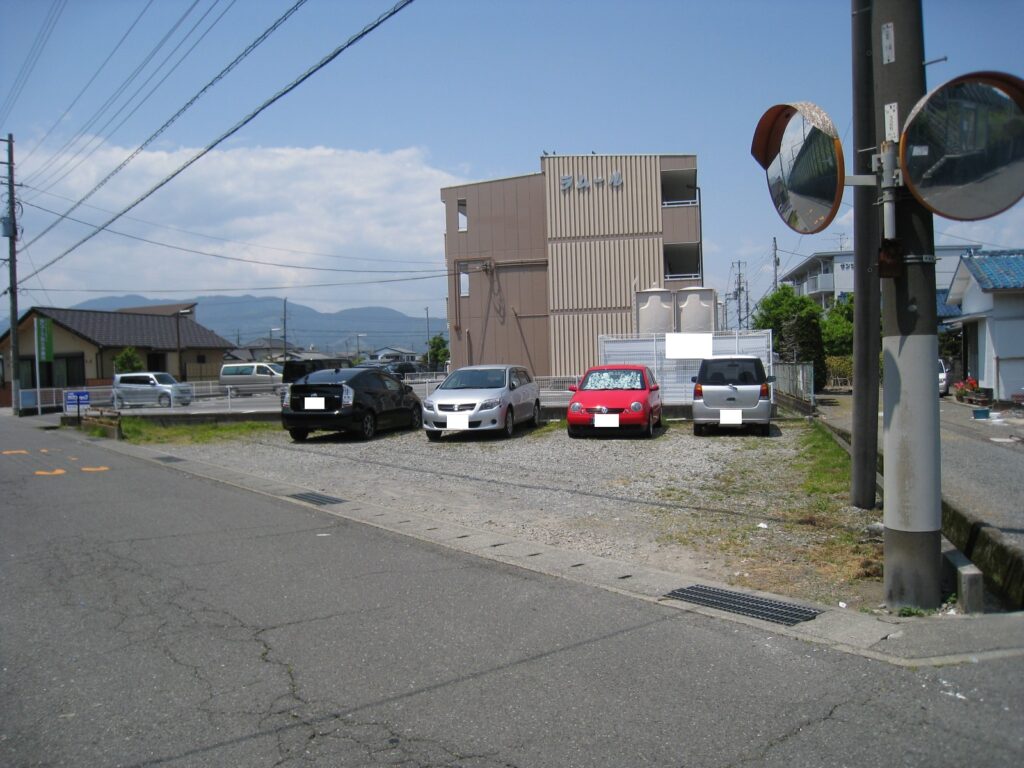 ⑱新富士駅北月極駐車場