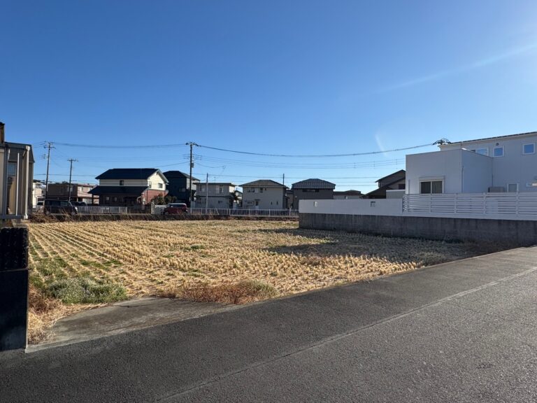 富士市中丸559-3、562